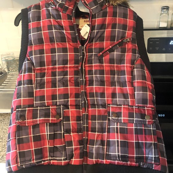 H2j FAUX FUR VEST - Picture 1 of 5